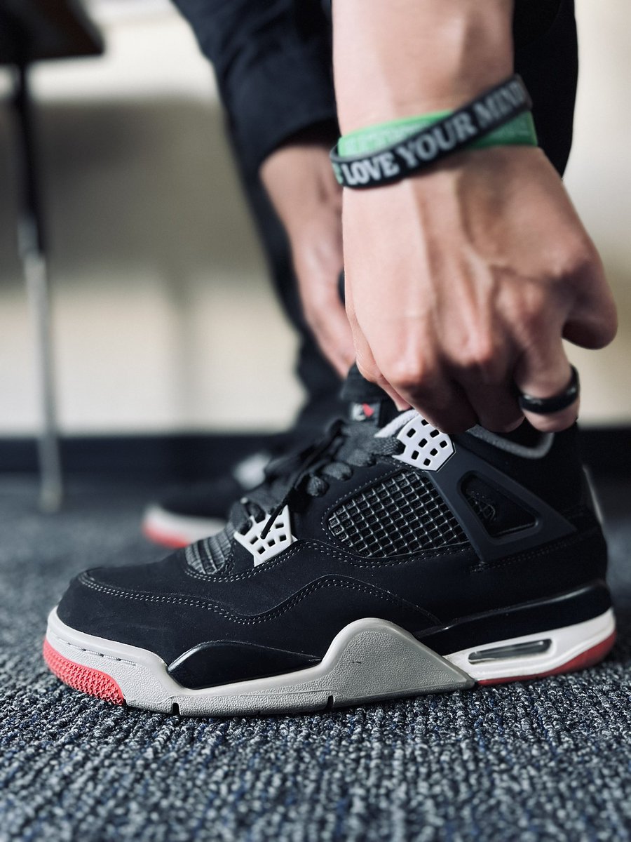 jayguidos's tweet image. Final day of #BHMKOTD25 🌸

Giving @JerLisa_Nicole her 💐 today for creating space for us to immerse ourselves in history &amp;amp; honor THE CULTURE that paved the way👟 

Grateful for the grace as I missed plenty of days 😢 but the connections made it worth it💚

Happy #FIREFRIDAYS 🔥