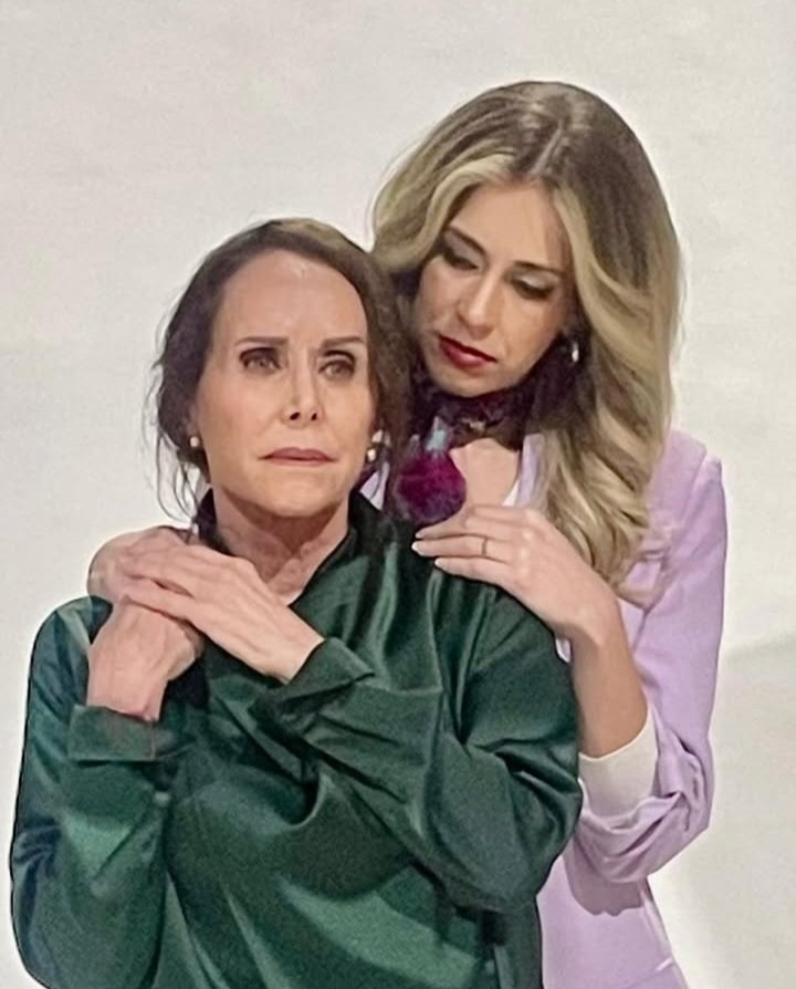 caro 🫧 tweet media