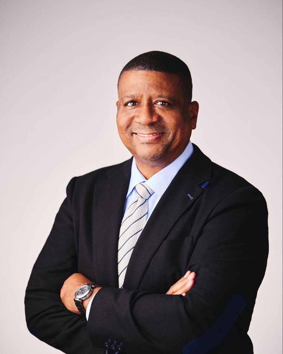 Wait, you never imagined seeing this author at Word of South? Well, guess what? <a href="/ChrisBohjalian/">Chris Bohjalian</a>, the #1 NYT bestselling author of 25 novels, including the upcoming The Jackal’s Mistress, AND <a href="/SeanPittman/">Sean Pittman</a>, a trailblazer in law, philanthropy, and leadership, are joining us! 📚✨