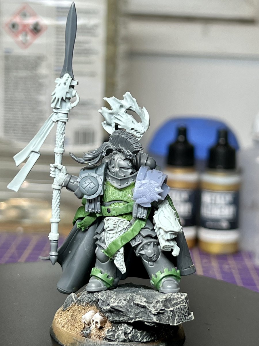 I have finished my labour of love (and hospital visits), an upscaled Vulkan He’stan! I was pleased that the rumour of a new sculpt being released later this year came after I’d invested 90% of my (very significant) time and literal blood into him.

#warhammercommunity
