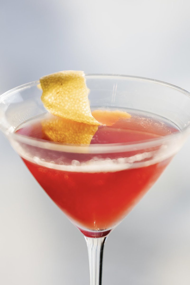 Meet this weekend’s drink special: BERRY COMO!

A smooth blend of Ontario pomegranate liqueur, blackberry gin, cranberry juice, blueberry syrup &amp; lemon. One sip &amp; you’ll be singing along with <a href="/clarissadiokno/">Clarissa Diokno</a> or @joelopez__ this weekend! 🎶

Reservations: boathousedtk.com