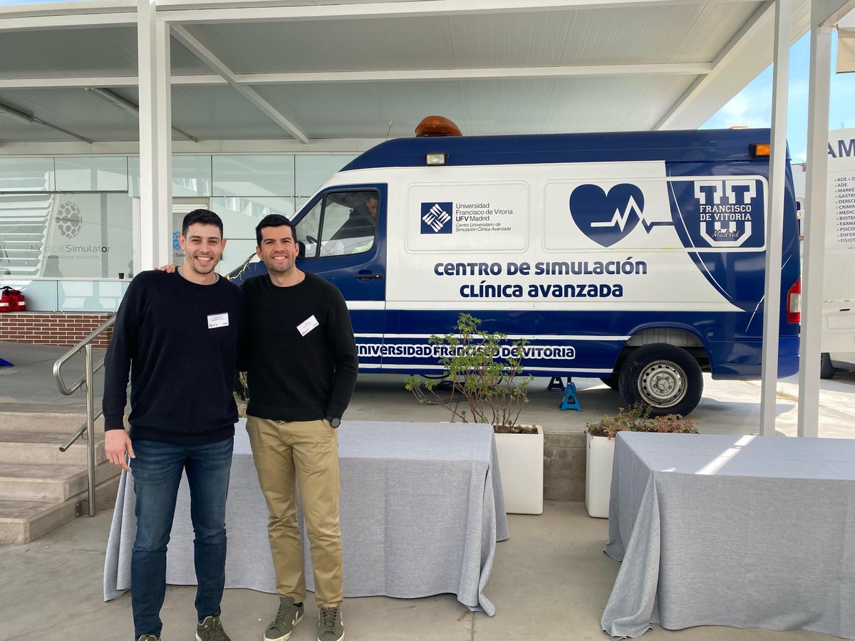 Día en Madrid con grandes amigos compartiendo experiencias en la <a href="/ufvmadrid/">Universidad Francisco de Vitoria</a>. 
La <a href="/secardiologia/">Soc Esp Cardiología</a> apostando fuerte por la simulación y la formación de sus residentes 💪🏼
Gracias equipo!! <a href="/davidcalle1390/">David González Calle</a> <a href="/A_Durante88/">Alejandro Durante</a> <a href="/VJuarezOlmos/">Víctor Juárez</a>