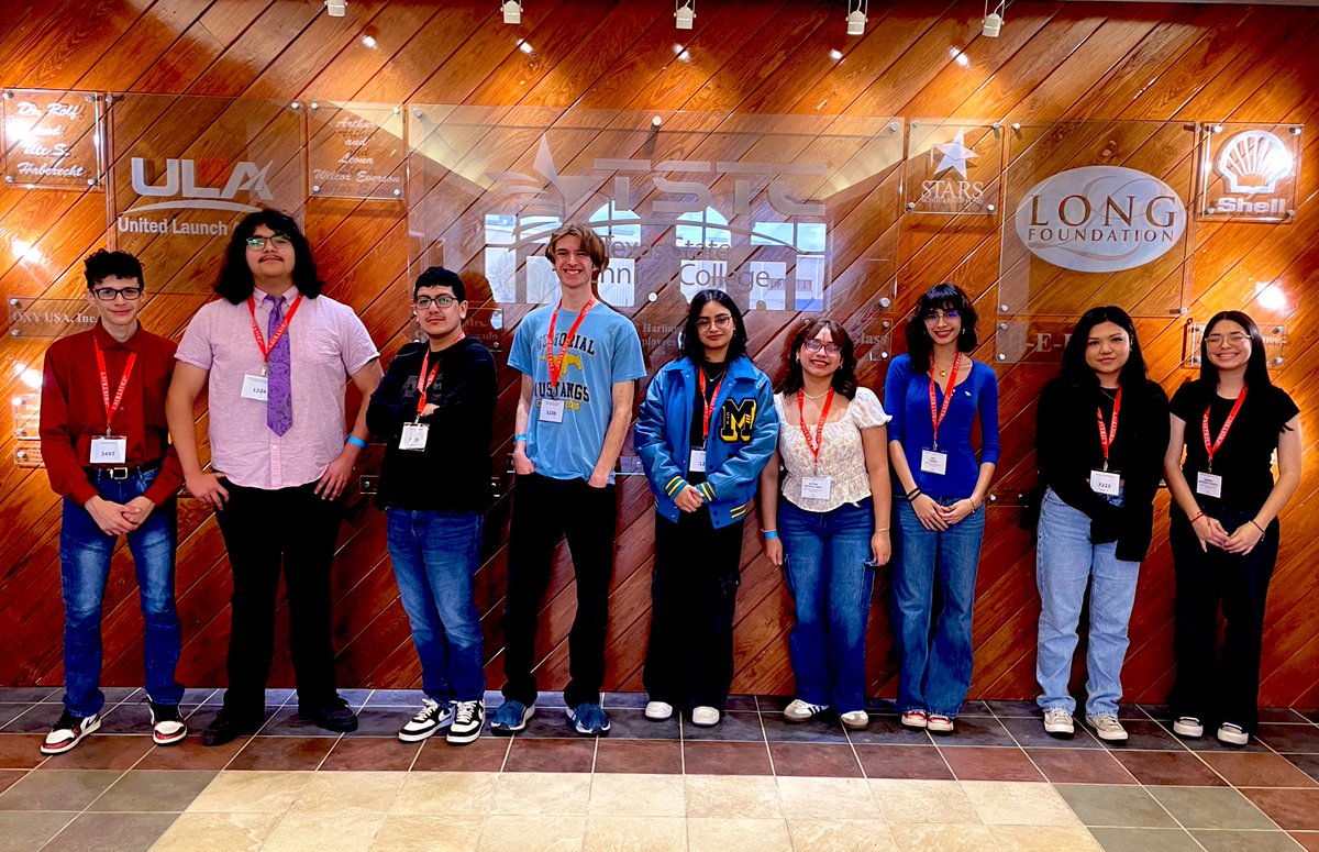 McAllenGDI's tweet photo. Good Luck to my Graphic Design students who will be competing today @SkillsUSATexas district contest this weekend.  @McAllenISDCTE @McallenHigh @McAllenMemorial https://t.co/iNkq3cwtDQ