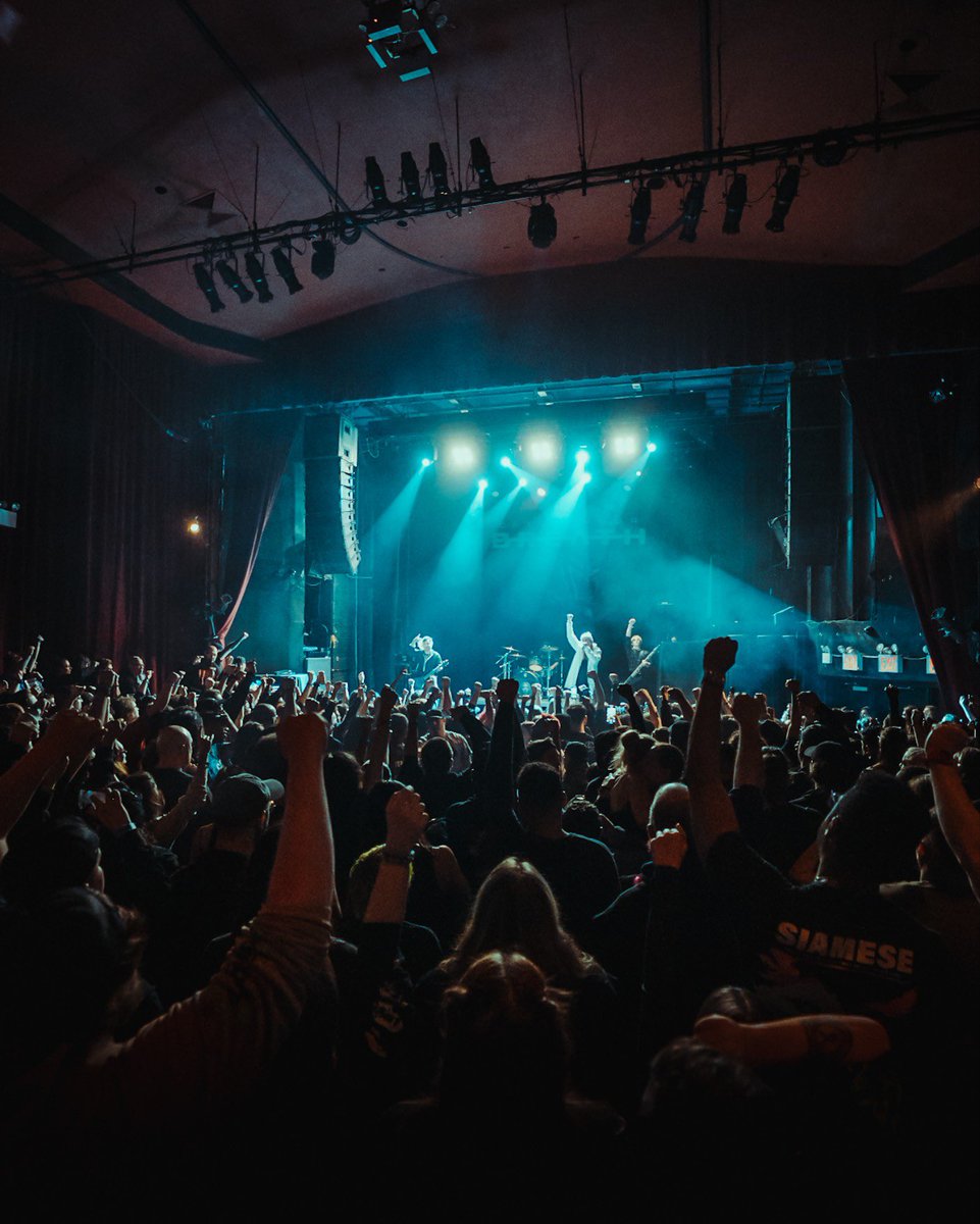 Catch Your Breath (@cyb_tx) on Twitter photo All of your voices keep getting louder and louder AND LOUDER every night! Keep it up tonight Cambridge, MA!!! We play another sold out show at Middle East Downstairs, let’s get crazy!
🎟️ Tickets in bio // website
⭐️ VIP Tickets in bio // <a href="/SoundRink/">Sound Rink Inc.</a> All of your voices keep getting louder and louder AND LOUDER every night! Keep it up tonight Cambridge, MA!!! We play another sold out show at Middle East Downstairs, let’s get crazy!
🎟️ Tickets in bio // website
⭐️ VIP Tickets in bio // <a href="/SoundRink/">Sound Rink Inc.</a>