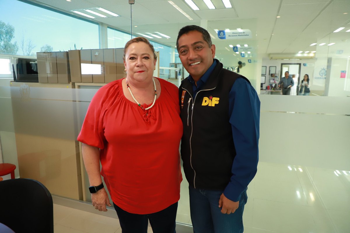 Juan Carlos Castillo Cantero <a href="/c_castillo05/">Juan Carlos Castillo Cantero</a> presidente municipal de San Diego de la Unión y su equipo de trabajo, estuvieron en reunión con la secretaria del campo <a href="/MarisolSuaCorr/">Marisol Suárez</a>, para revisar los programas que vamos a trabajar en coordinación a favor del sector agropecuario.