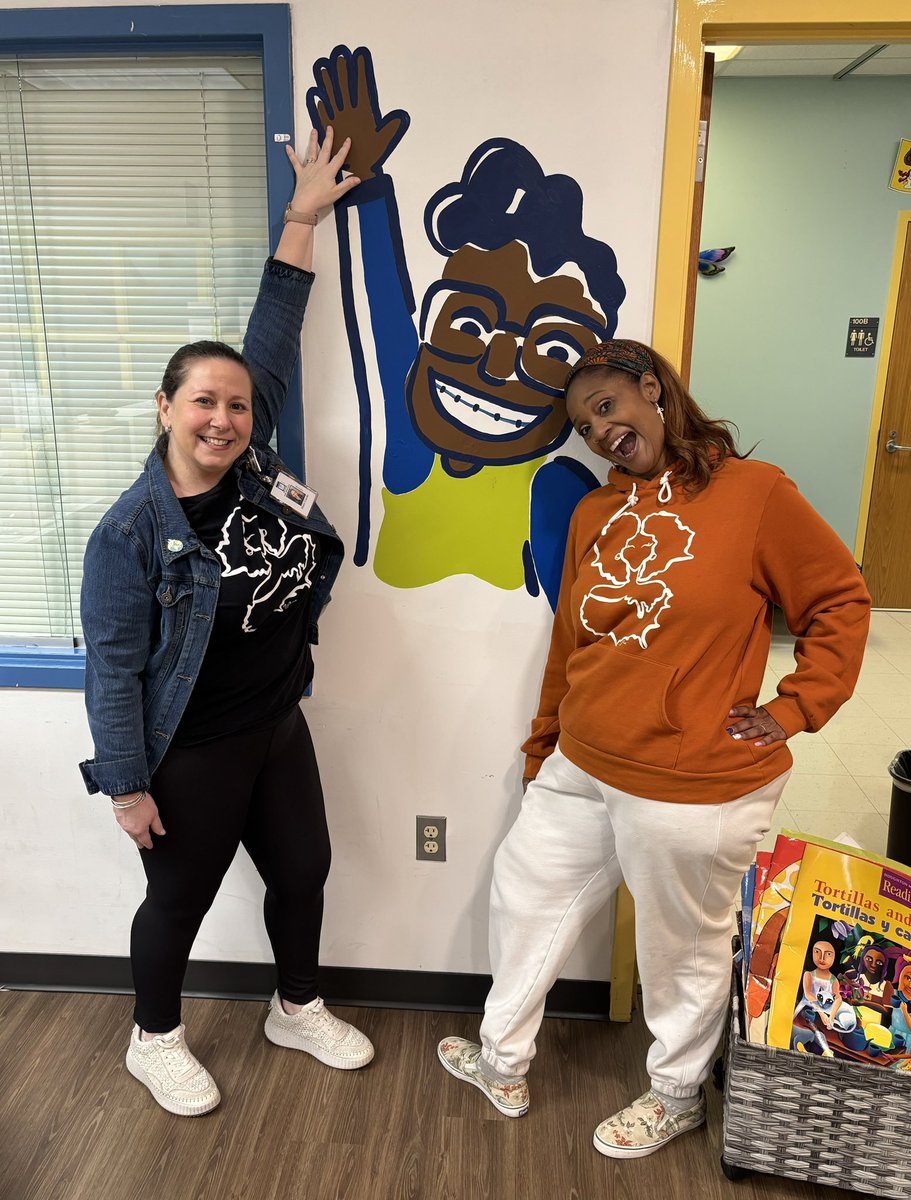 We celebrate the learning of Black History month with a high five! While today marks the end of BHM, we honor it every day. Black excellence shines in every classroom. At International Night in May, we’ll proudly showcase the entire DDMES commUNITY! #SOAR #WeAreDDMES <a href="/MollyMo518/">Molly Montgomery</a>
