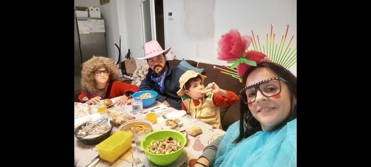 _AlvaroGT_'s tweet photo. #35Finales Como debe ser, disfrutándolo con CanalSur, Buenas gracias y muchas noches!!! https://t.co/FCA3VAy2NC