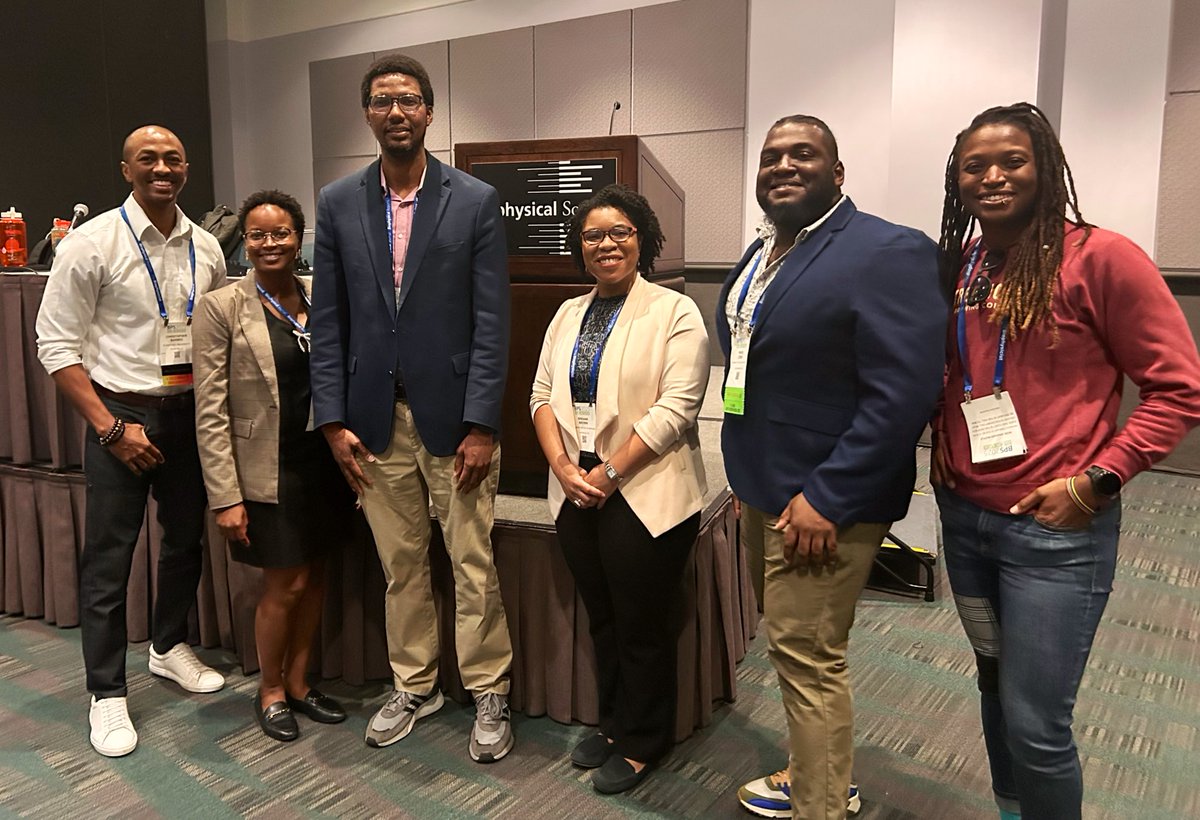 As #BlackHistoryMonth comes to a close, we reflect upon the remarkable achievements of Black biophysicists. We congratulate outstanding the “Black In Biophysics” seminar co-chairs and speakers at #BPS2025. 

We are committed to promoting Diversity, Equity and Inclusion ✊🏾

🧵 1/2