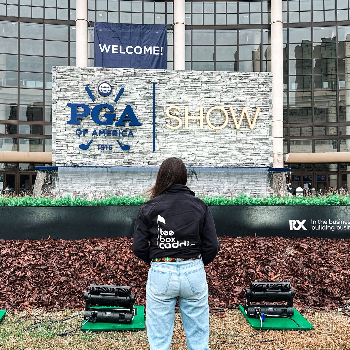 Tee Box Caddie tweet media