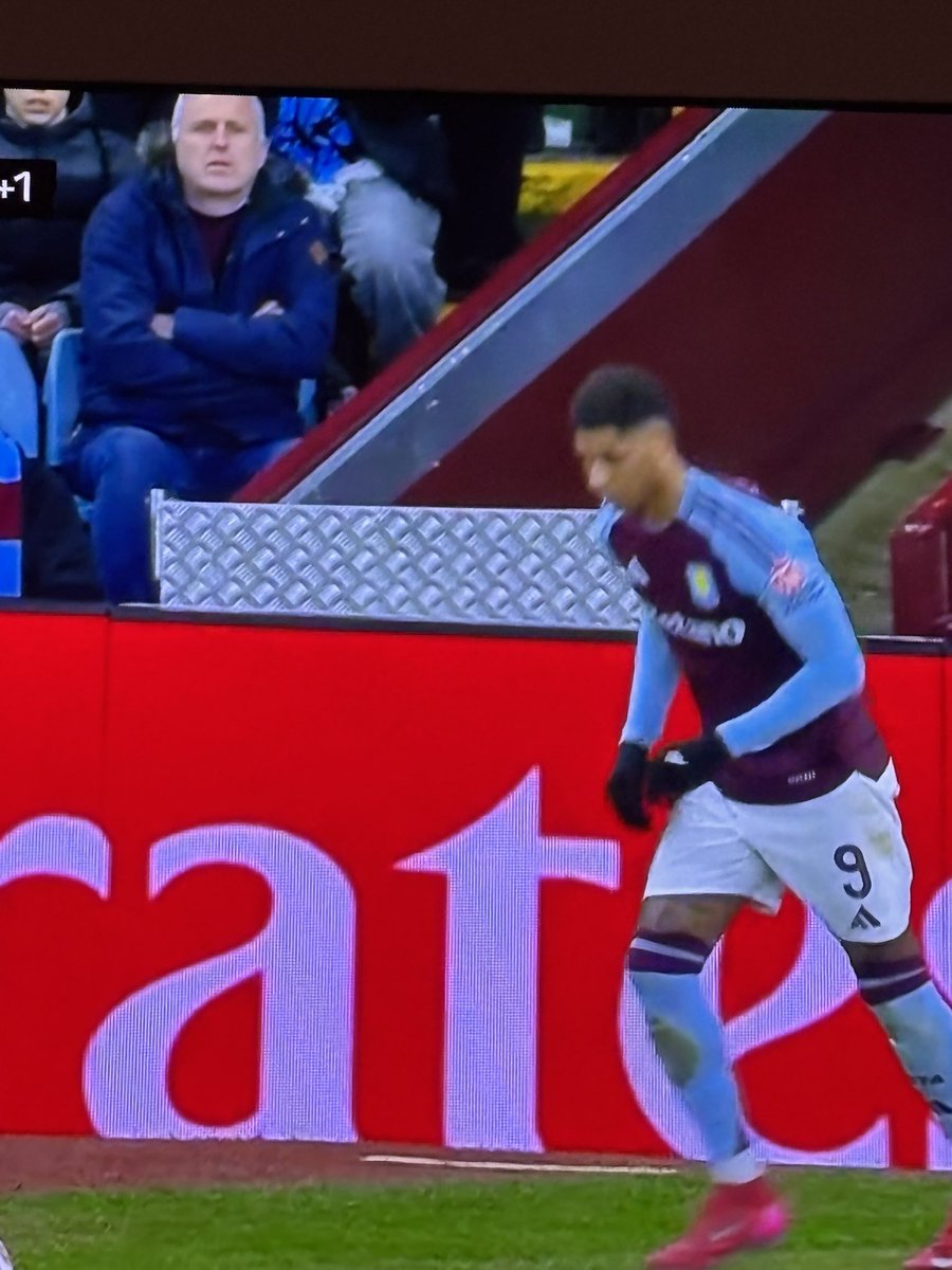 Erik Garner (@erikgarner) on Twitter photo It just about says it all really. A beautiful day and <a href="/MarcusRashford/">Marcus Rashford</a> is the only player on the whole pitch wearing gloves. You’re from Wythenshaw man! What is wrong with you? It just about says it all really. A beautiful day and <a href="/MarcusRashford/">Marcus Rashford</a> is the only player on the whole pitch wearing gloves. You’re from Wythenshaw man! What is wrong with you?