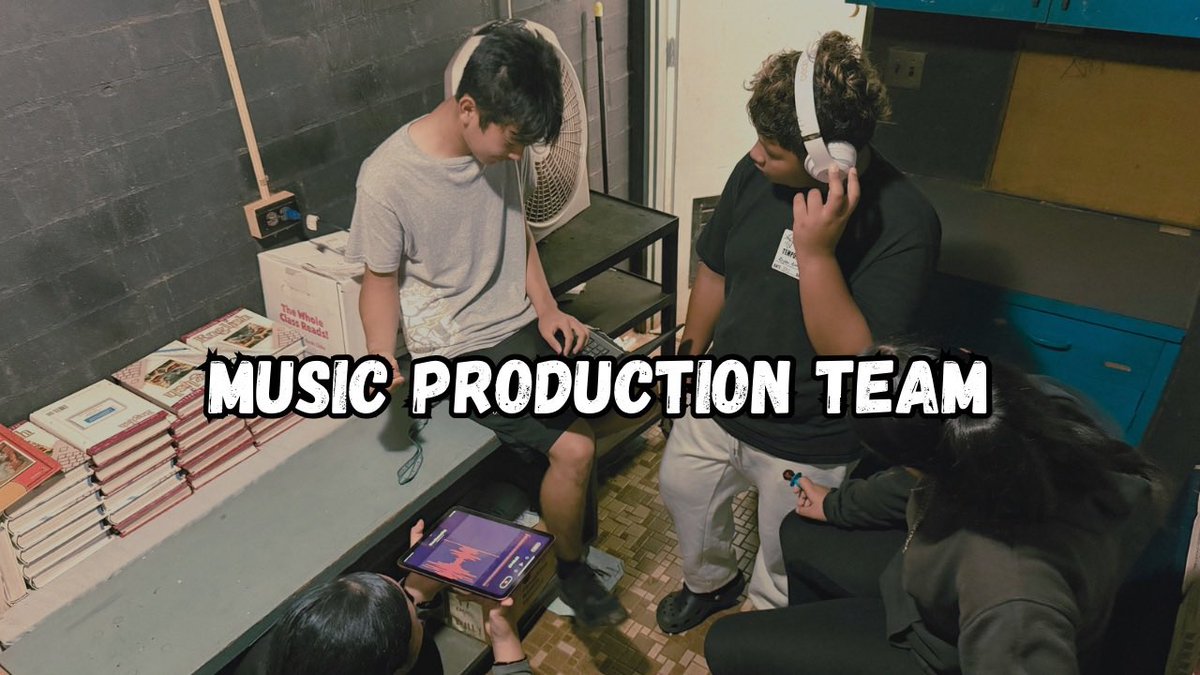 Our social studies students working in their teams to create a YouTube Channel that teaches US History 📚💻 Students are encouraged to use A.I. to help generate ideas, captions, scripts, and more 🧠 

<a href="/HIDOE808/">Hawai‘i Public Schools</a> <a href="/JorgeDoesPBL/">Dr. Jorge Valenzuela</a> <a href="/patloeber/">Patrick Loeber</a>