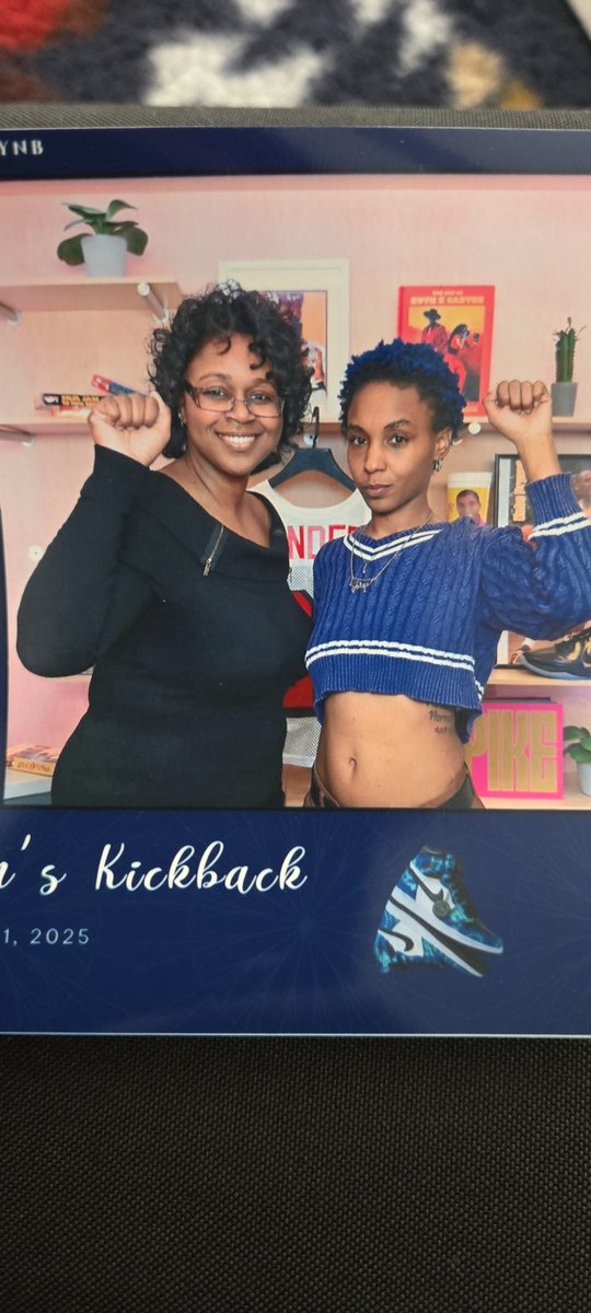 AliciaNCole's tweet image. @JerLisa_Nicole you outdid yourself this year for #BHMKOTD25 🎉
Really enjoyed everyone&apos;s shoe pics! 🥰😍
 Always a fun time hanging with you when you&apos;re in H-Town! Thanks for the awesome shirt, hair-pick ✊🏾, and key-chains. Can&apos;t wait to do it again, 2026! 🙏🏾🫶🏿