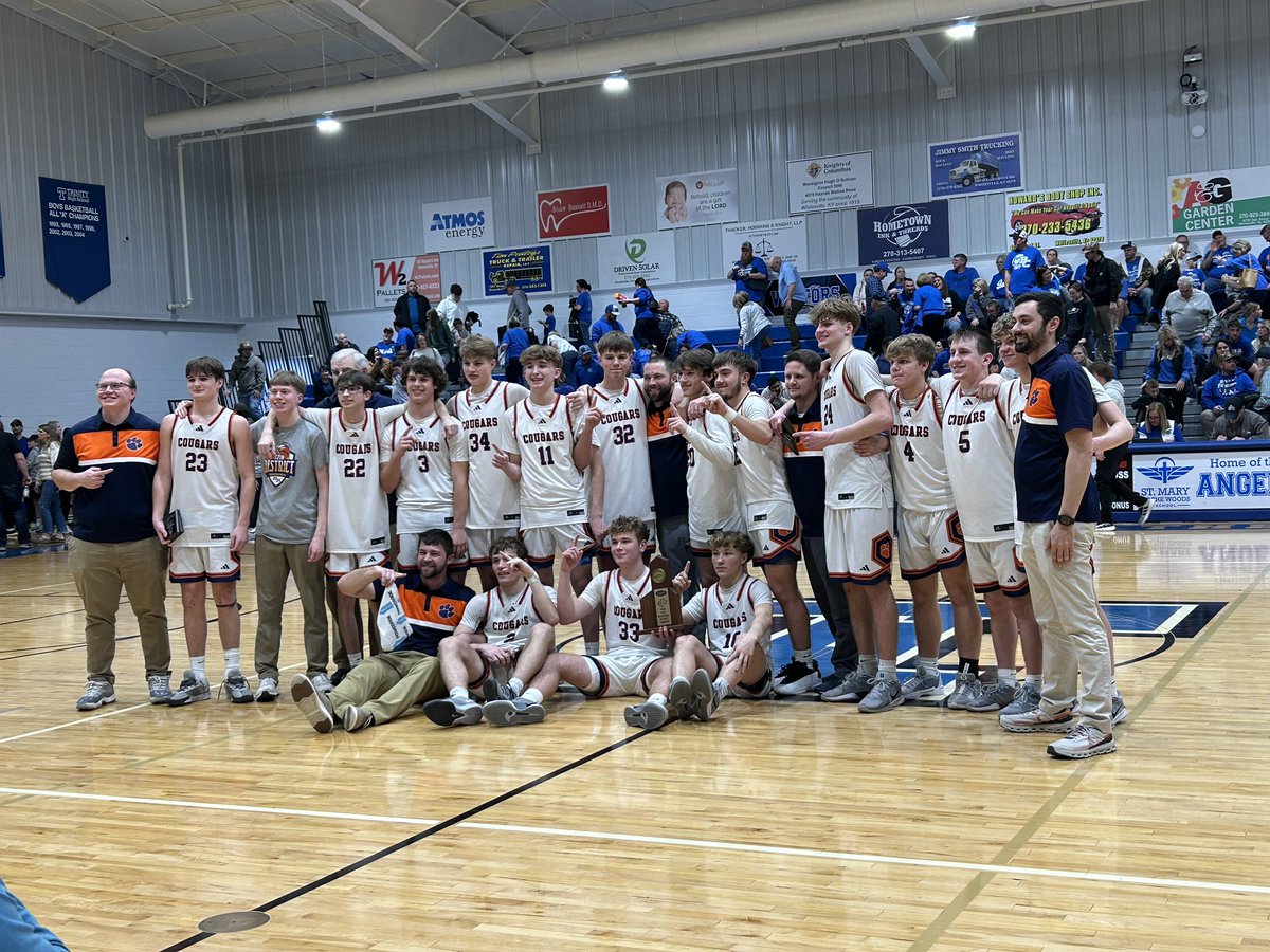 Introducing your 2025 #KHSAA 12th District boys basketball champions: the Grayson County Cougars!