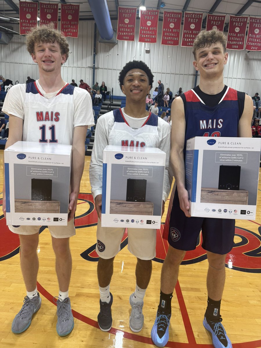 Congratulations to the Aerus/MAIS 2025 Boys’ Players of the Year. Thanks so much to Mr. Jason Hubbard and the Aerus Corporation for their partnership with MAIS. Pictured (L-R) Wesley Lindsey, Central Hinds (4A), Garrett Shoemaker, Oak Forest (5A), &amp; Caleb Gaitor, Jackson Ac.