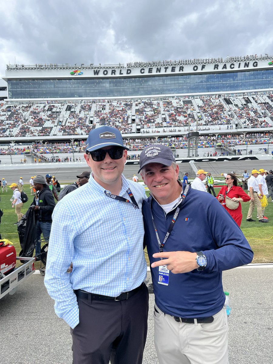 Van_Knill's tweet photo. Today was the last day of a storied #NASCAR career for my friend and boss, Dave Finley as he’s off to retirement. 25 years at NASCAR speaks to this man’s integrity, loyalty and character. His office may be empty but the friendship will last forever. Thank you @DFin407 https://t.co/tK9zZp1Ij0