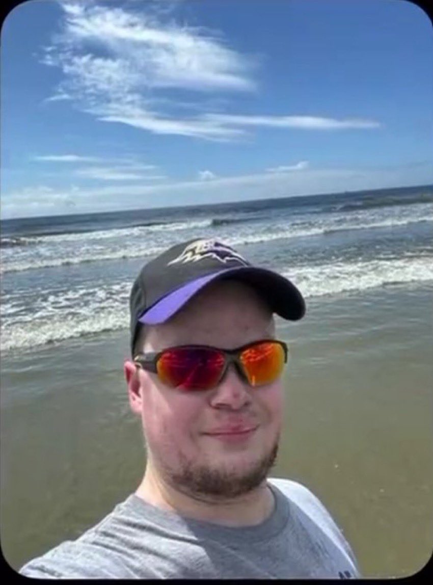 deadaccoun183 tweet picture