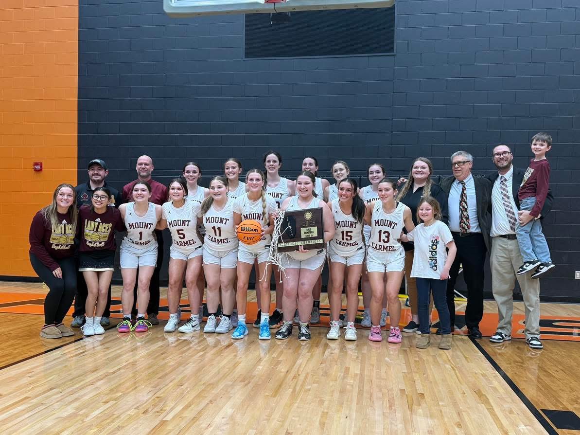 MCHSLadyAces's tweet photo. Mt. Carmel Lady Aces has won their first Sectional Title in Girls school history! https://t.co/GYUAd1qKPY