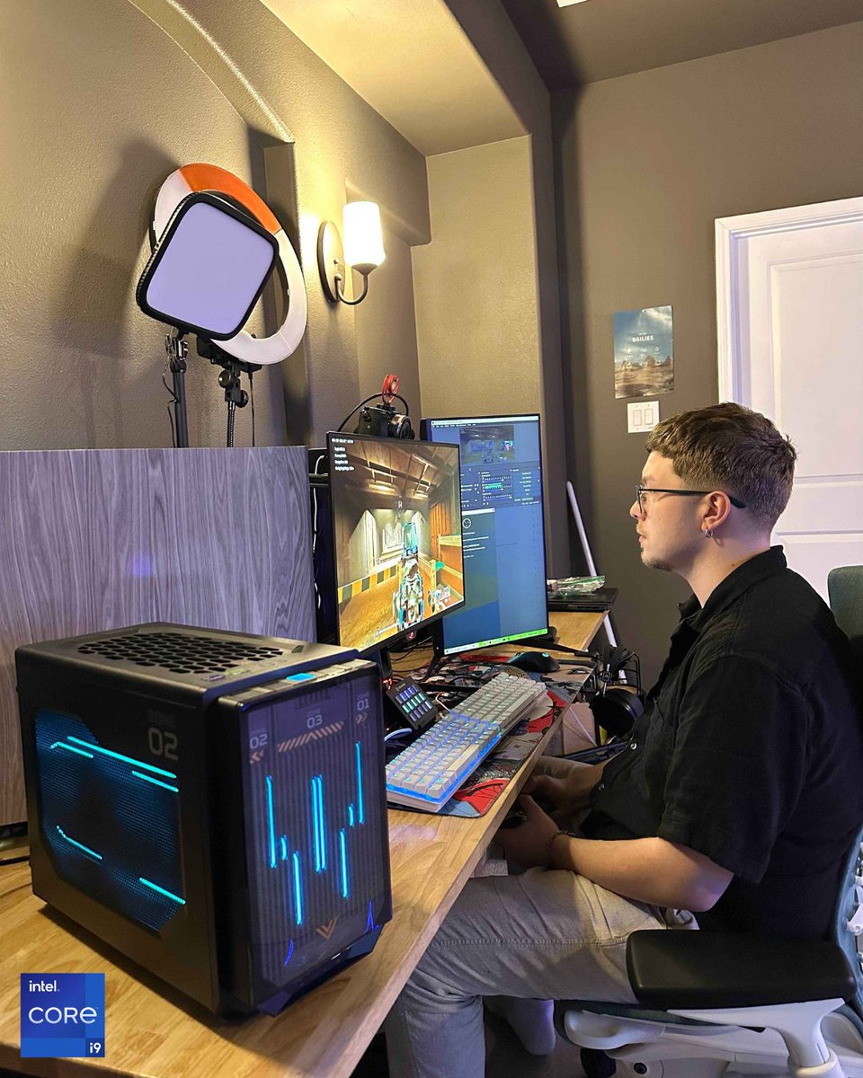 This tiny little PC is an absolute BEAST!😲

I love being able to move it around if I need to and still have it handle any crazy game I throw its way. @predatorgaming and @intelgaming killed it with this one.

Live now talking about it 👉 twitch.tv/aydan 
#ad