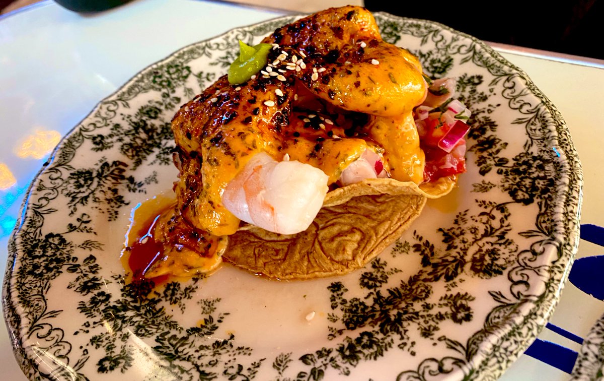 Motherless.. o sea no tiene jefa tostada “flamita” de ASTEROYSTERS 🤘🏻