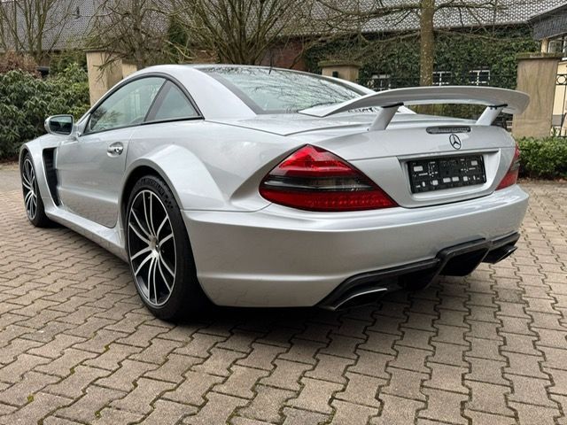Earlsimxx's tweet photo. Another gem: SL 65 AMG Black Series 🔥 https://t.co/dlxbCZBvXE
