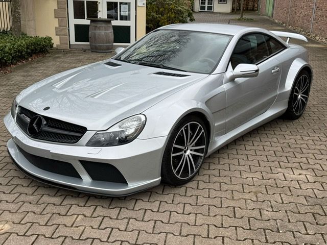 Earlsimxx's tweet photo. Another gem: SL 65 AMG Black Series 🔥 https://t.co/dlxbCZBvXE