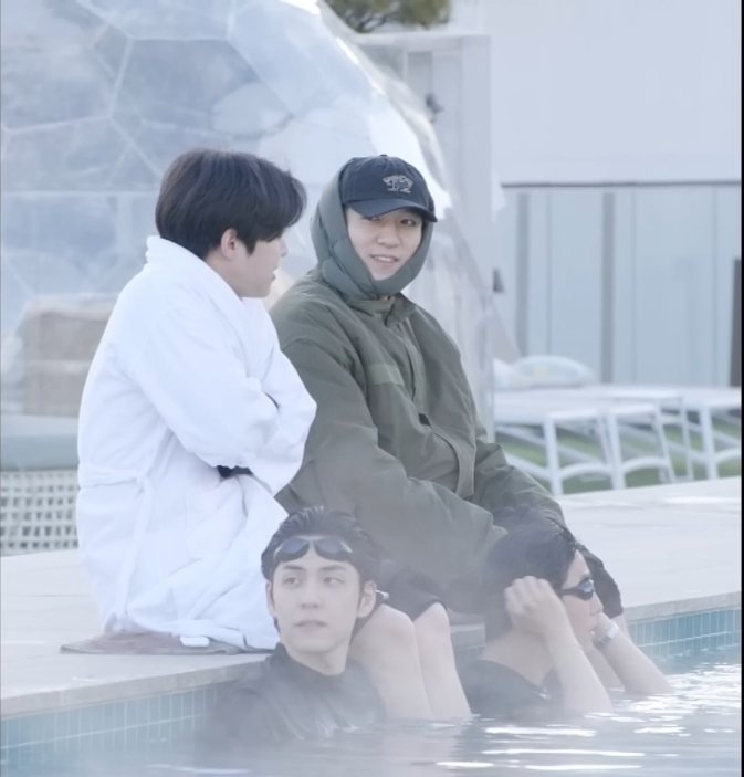 vikryztyn's tweet photo. Tignan ka ng ganto ni Sungjin habang nagkwekwento ka ng araw mo 😍😂✌️

~i cant 🤩 https://t.co/cOnpbIfuDH