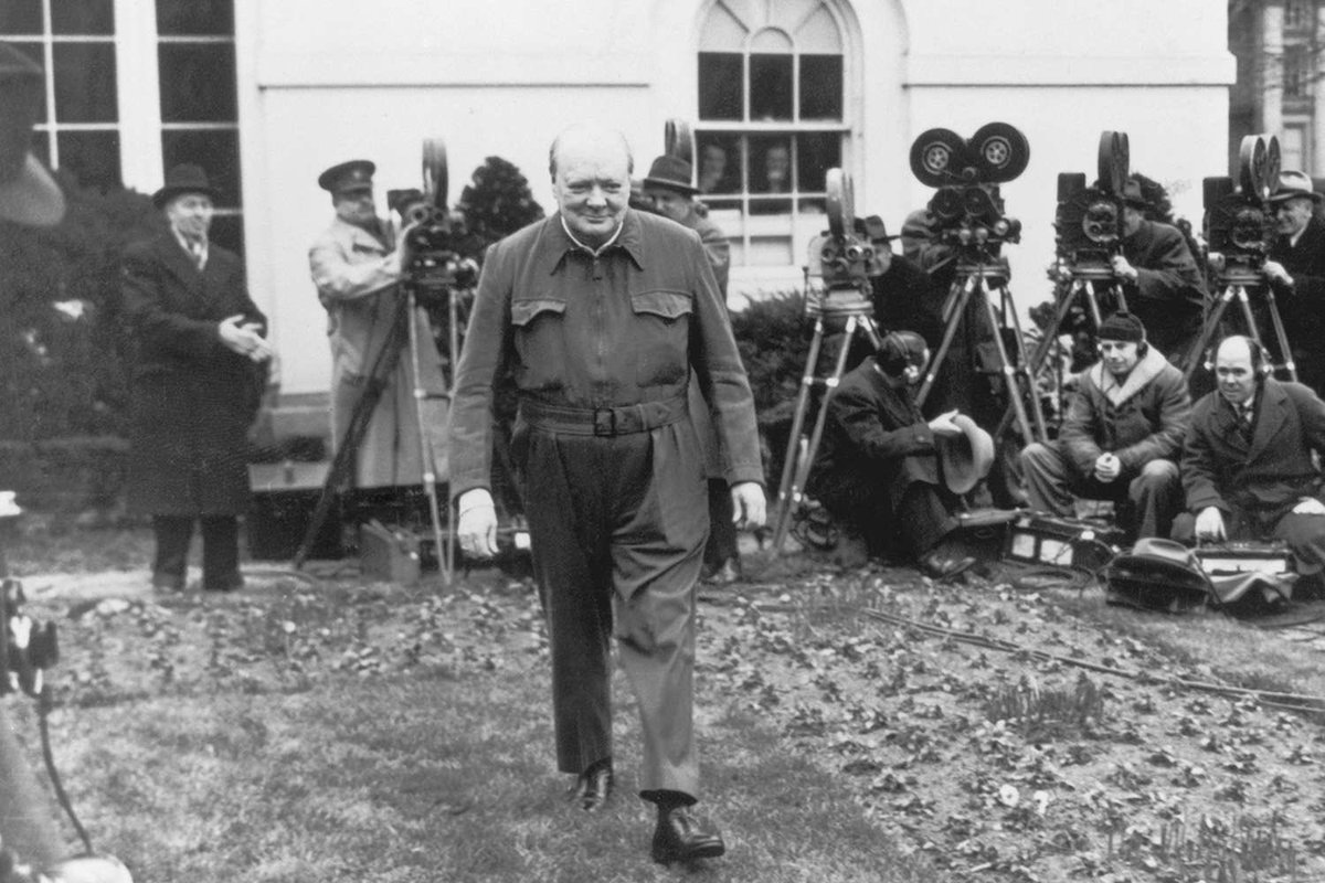 gregbagwell's tweet image. A picture of a previous wartime leader who visited the White House and didn’t wear a suit.