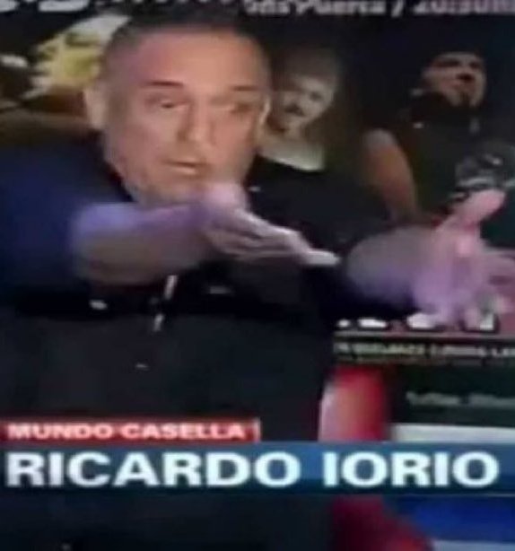therealbuni's tweet photo. “El asesino debía haber estado preso y sin embargo estaba libre”

SI LO LIBERASTE VOS GORDO https://t.co/aiJBwvFPfg