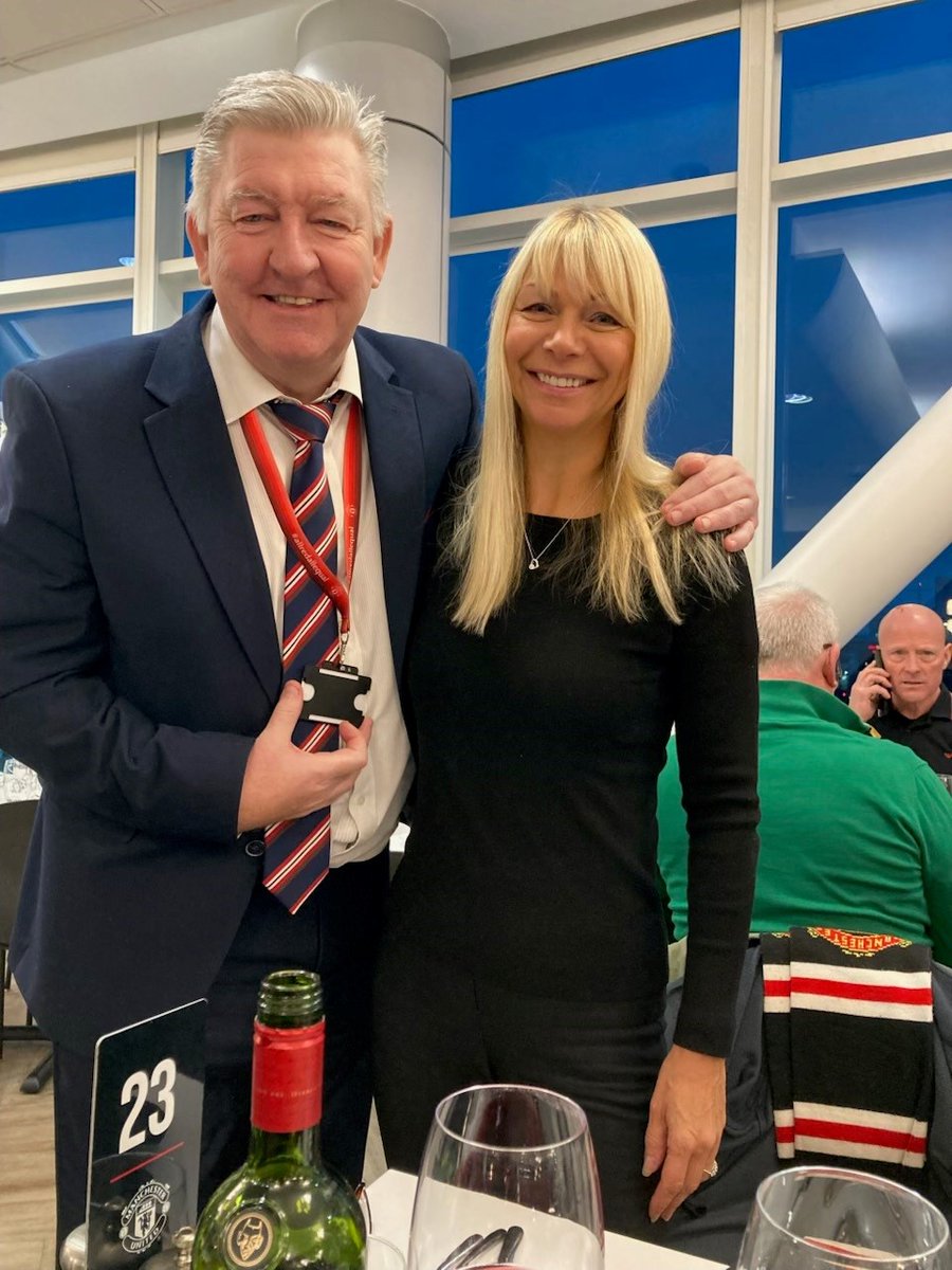 Phil and Max enjoying a drink with Norman 📷📷📷 <a href="/NormanWhiteside/">Norman Whiteside</a>