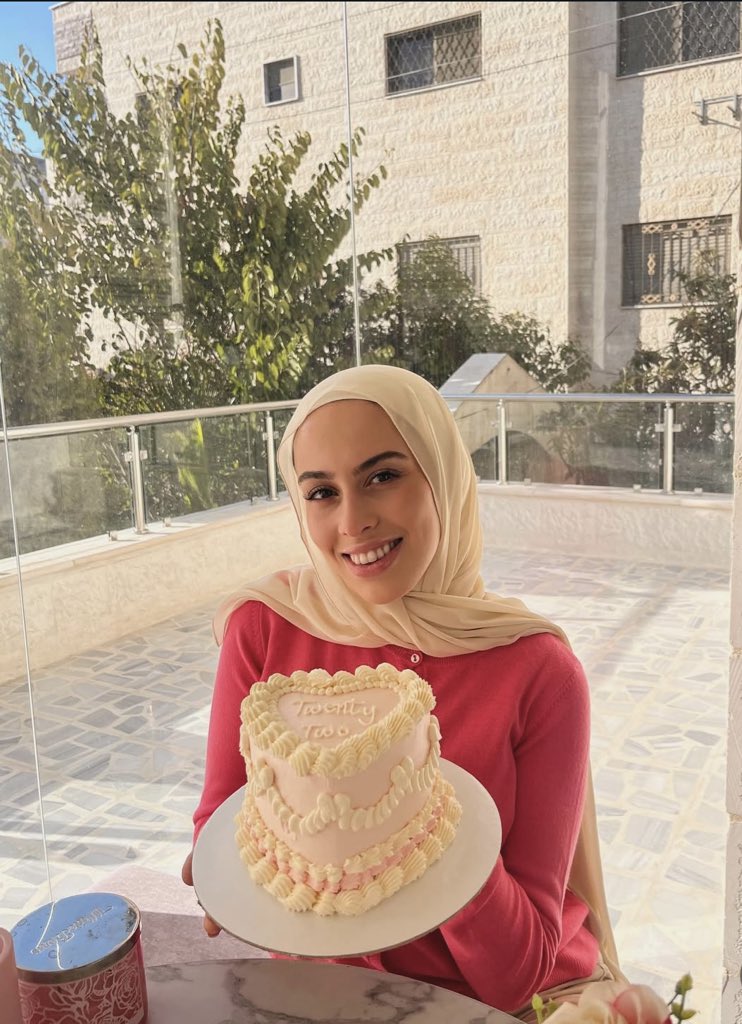 nadaalomari03's tweet photo. 🌸💝🌷🩰💖💓💘 https://t.co/cgOfropGoK
