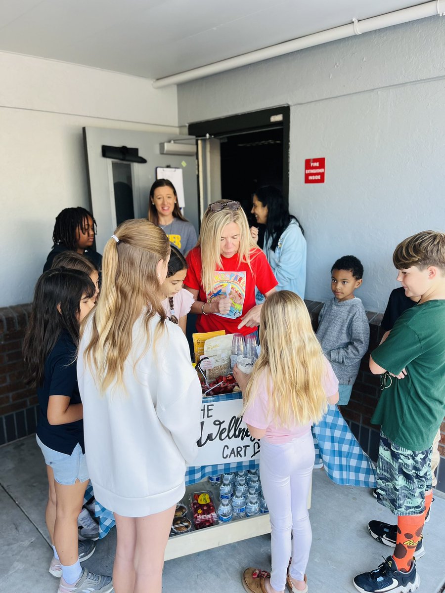 WhitTakesThird's tweet photo. The wellness cart was out serving a healthy treat this morning 🍓

@LPEPanthers @T3achWithM3 https://t.co/c8JNipkZZj