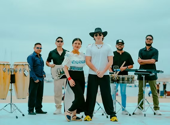 RadioPuntoRojo's tweet photo. #TopCaliente @Jandinomusic @nustapicuasi_ #TeDije #Top4 https://t.co/yJZke4v3Ly