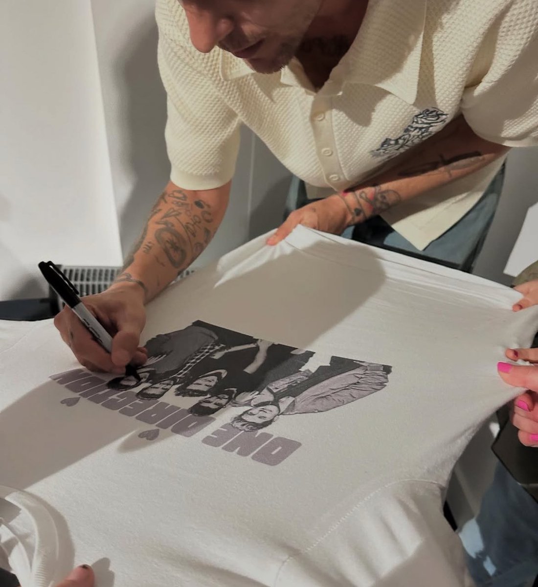 World Tomlinson tweet media