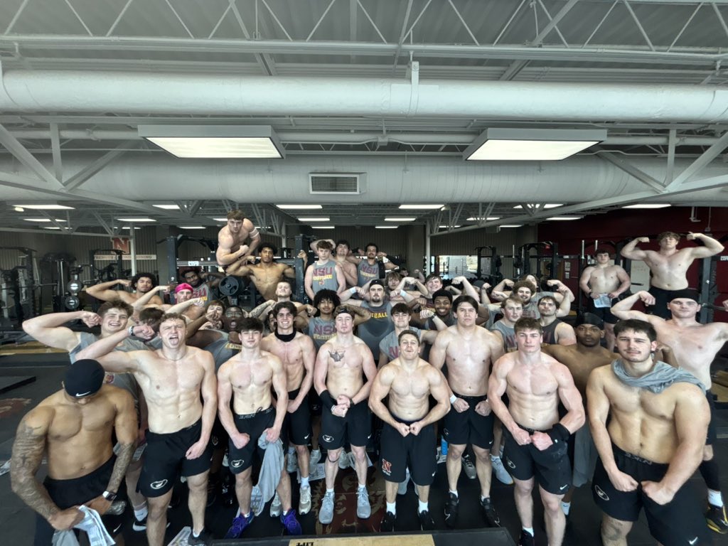 WIN THE DAY

𝙁𝙡𝙚𝙭 𝙁𝙧𝙞𝙙𝙖𝙮 💪