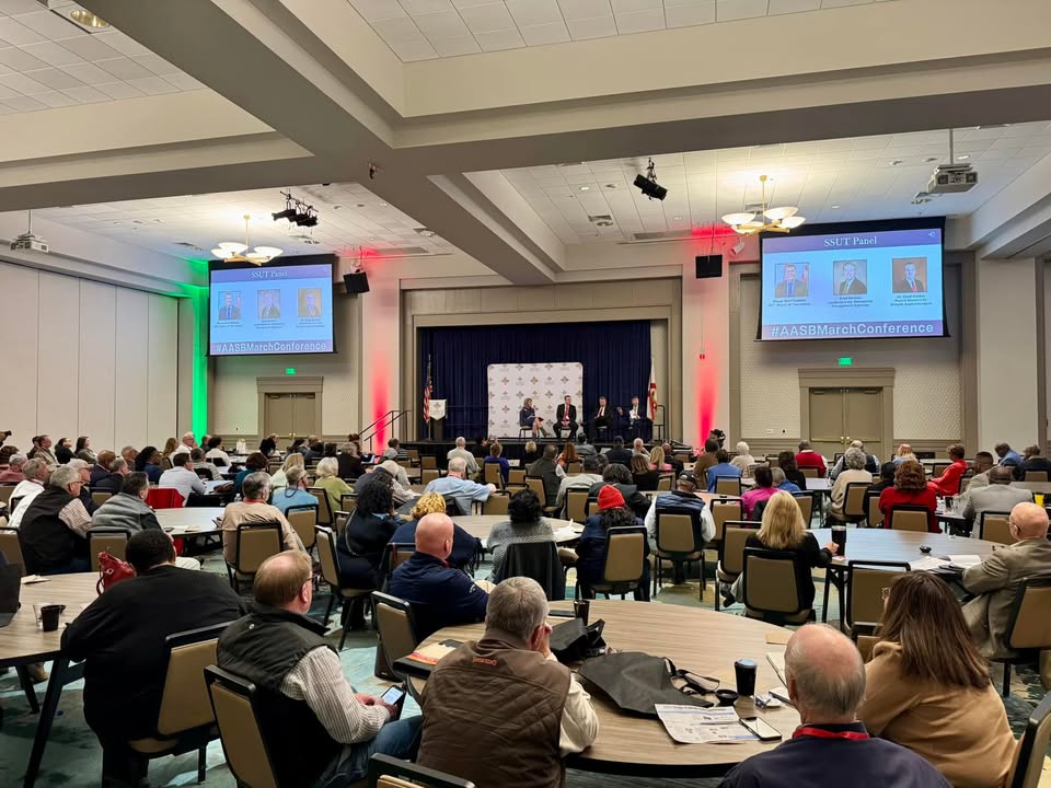 Honored to join Dr. Chad Holden and Brad Holmes for the Alabama Association of School Boards (AASB) Spring Conference to discuss Simplified Sellers Use Tax (SSUT). SSUT poses a huge threat not only to Alabama’s cities, but also to school systems in those cities. Thank you to the