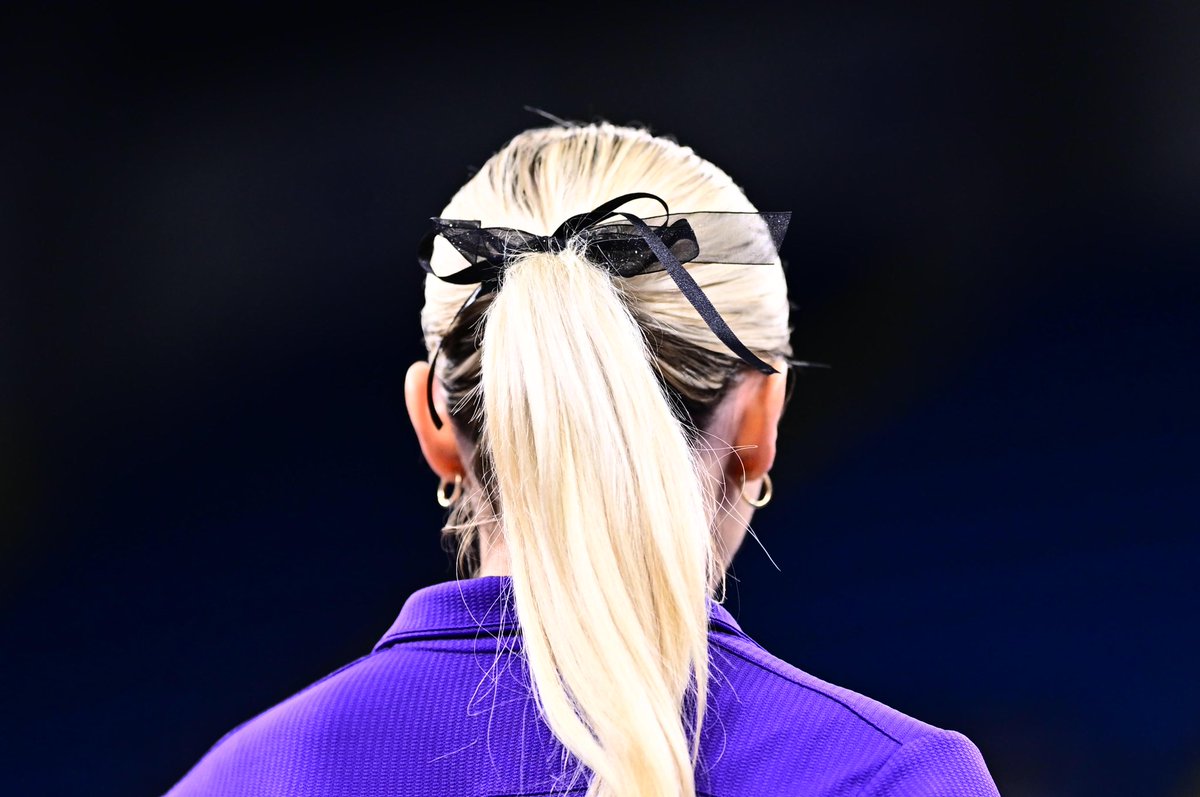 Tonight’s ribbon is for Dillon <a href="/LSUTrackField/">LSU Track & Field</a> 🖤