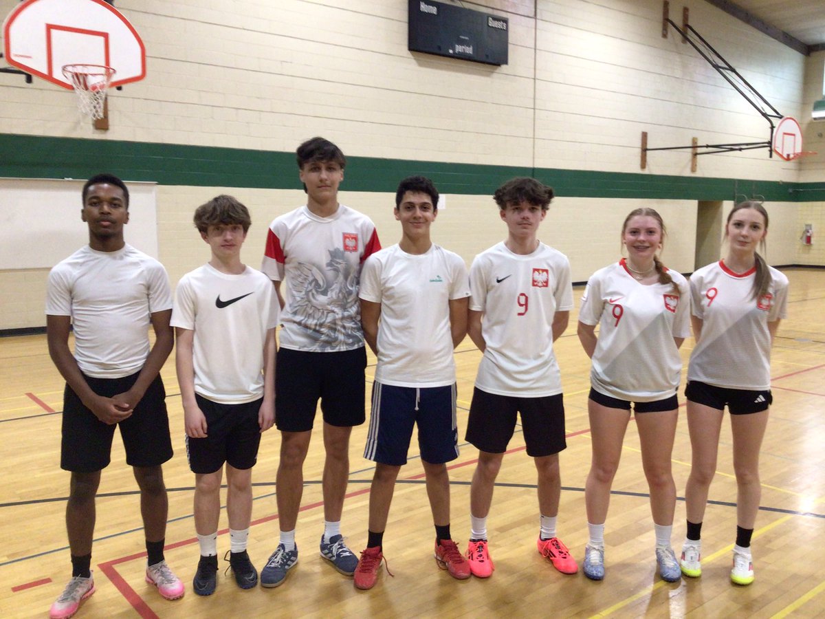 OakSoccer's tweet photo. It was Mexico over Poland on penalties in the final of our annual coed World Cup to celebrate Global Society Fest week. Lots of fun had by all! #olchspride https://t.co/tgIjFkLy6H