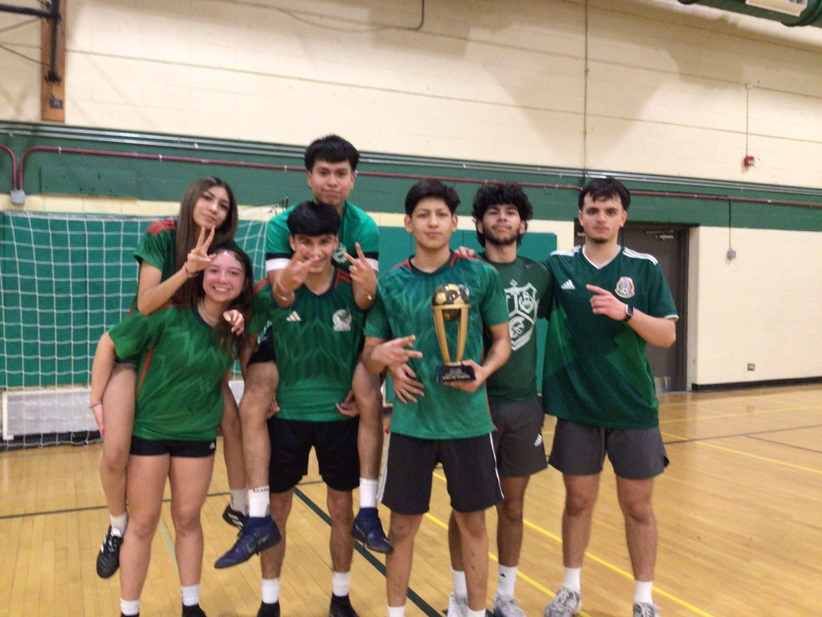 OakSoccer's tweet photo. It was Mexico over Poland on penalties in the final of our annual coed World Cup to celebrate Global Society Fest week. Lots of fun had by all! #olchspride https://t.co/tgIjFkLy6H