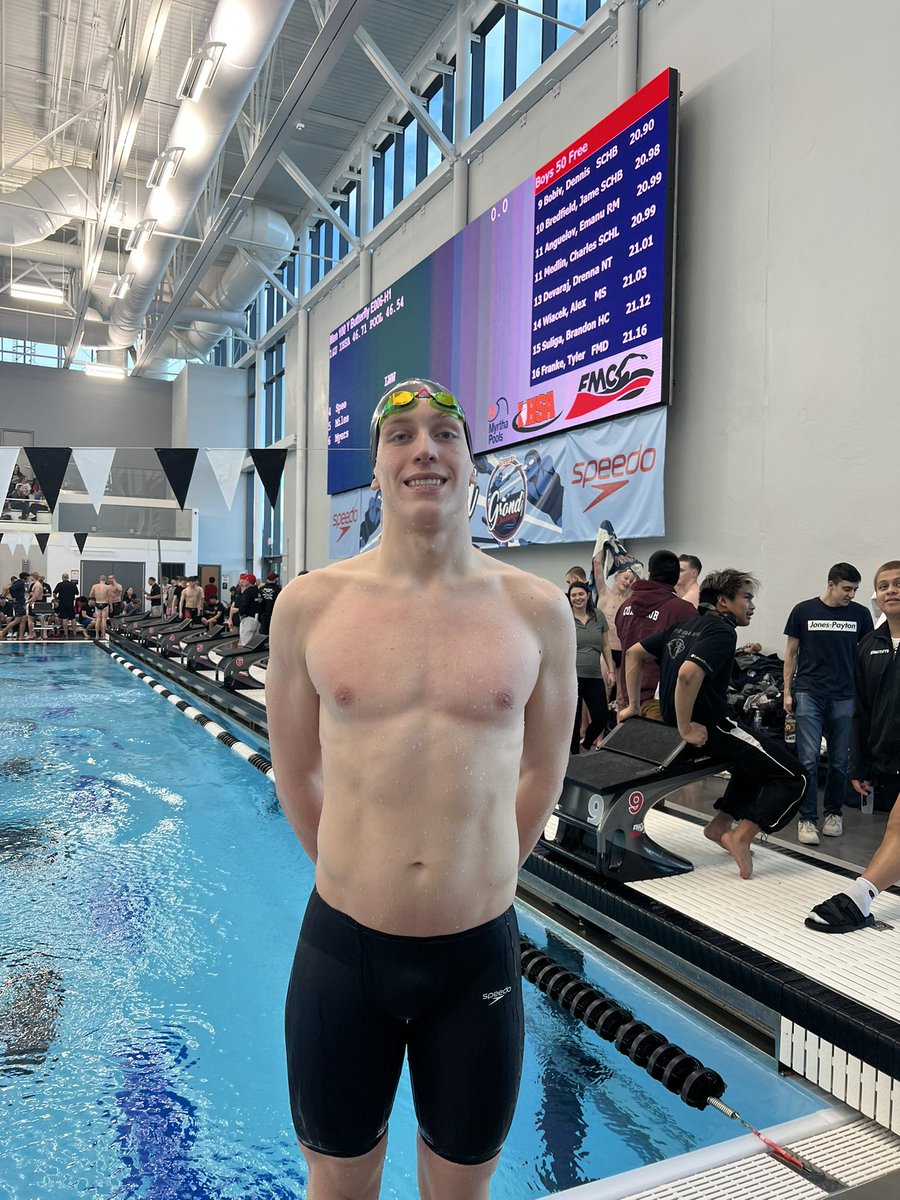 Emanuel!!!! Out of heat 3 throws down an AMAZING 50 free!!! And earns a trip back to finals!!!! 🔥🔥🔥<a href="/RMHSMUSTANGS/">Rolling Meadows HS</a> <a href="/RMHSstampede/">STAMPEDE</a>