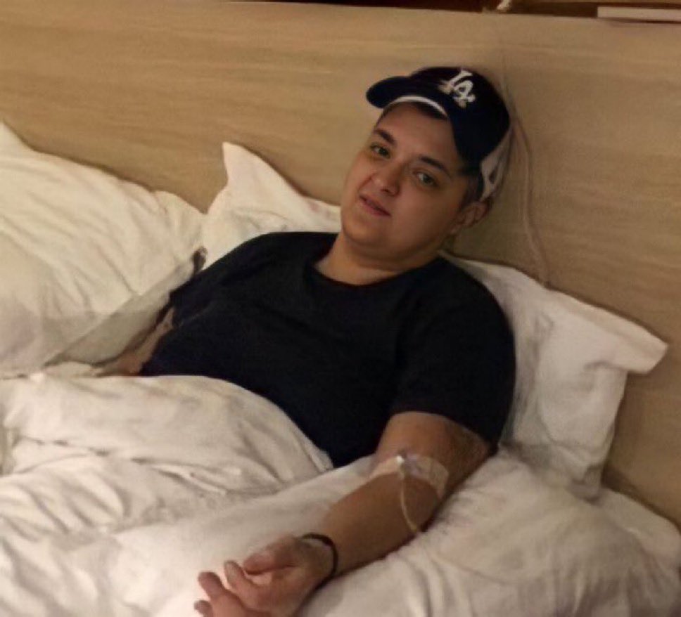 mozdanespava's tweet image. recite mi da nismo upravo poslali PRINCA NA EVROVIZIJU