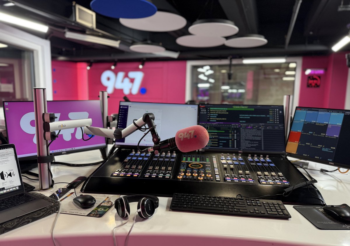 Office for the night.. 🩷