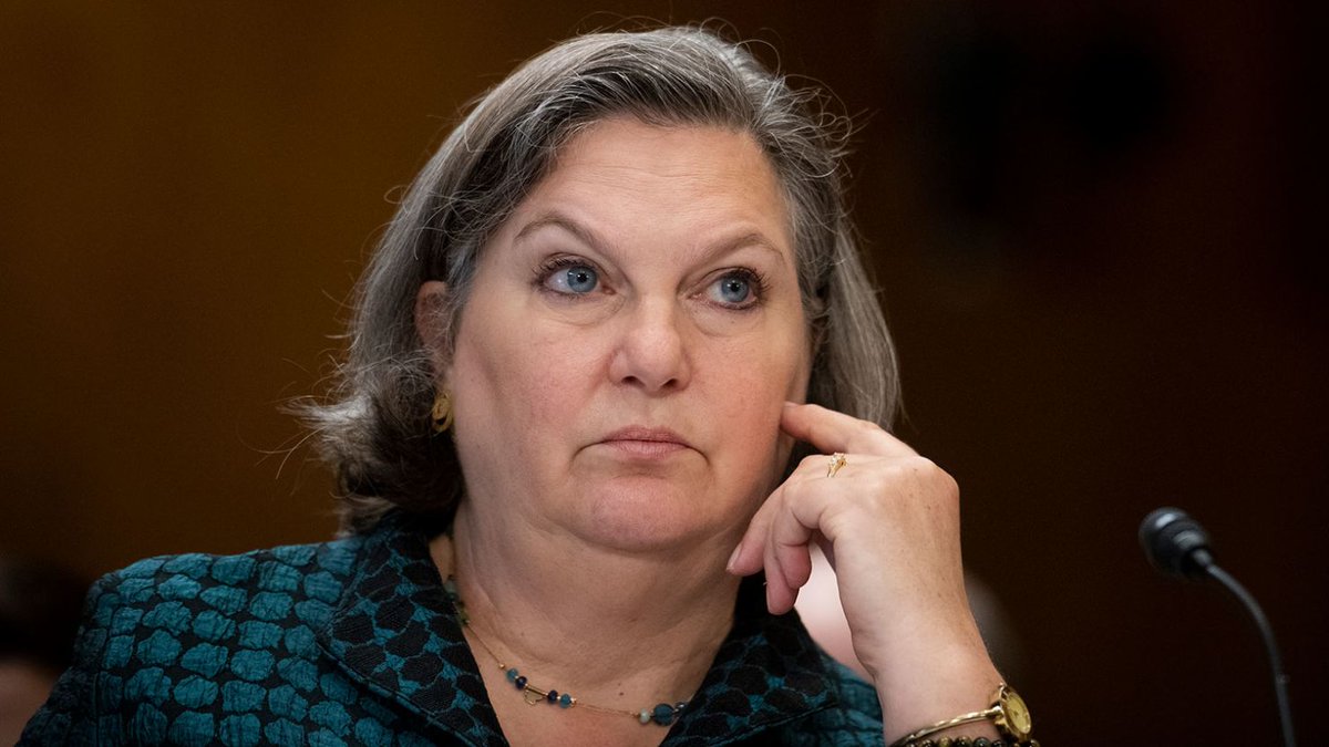 MatthewNichol5's tweet image. Rumor has is that traitors Anthony Blinken, Victoria Nuland, Susan Rice, and Alexander Vindman advised Zelensky to stand tall in his meeting with Trump. If true, they are acting as foreign agents violating the Logan Act.