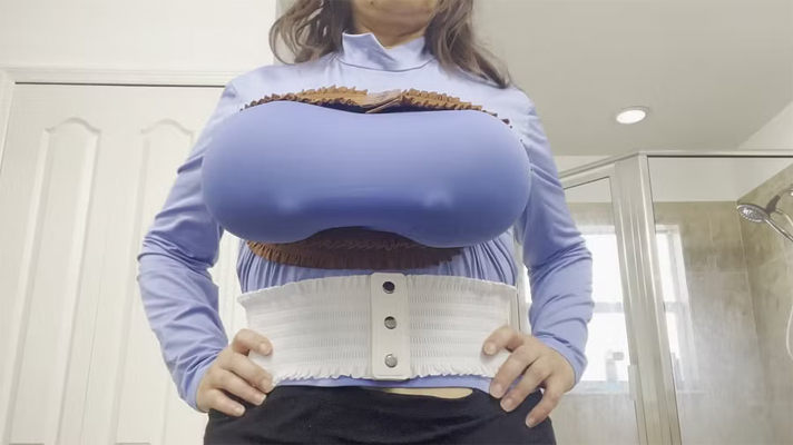 Angelina tweet media