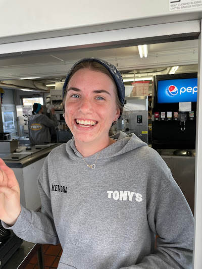 tonysottawa's tweet photo. We hope to see you this weekend! We're open 10:30 AM - 9:00 PM on Saturday and Sunday, so stop by and enjoy all your Tony's favorites!🍦🍔 https://t.co/uPegZN9egb