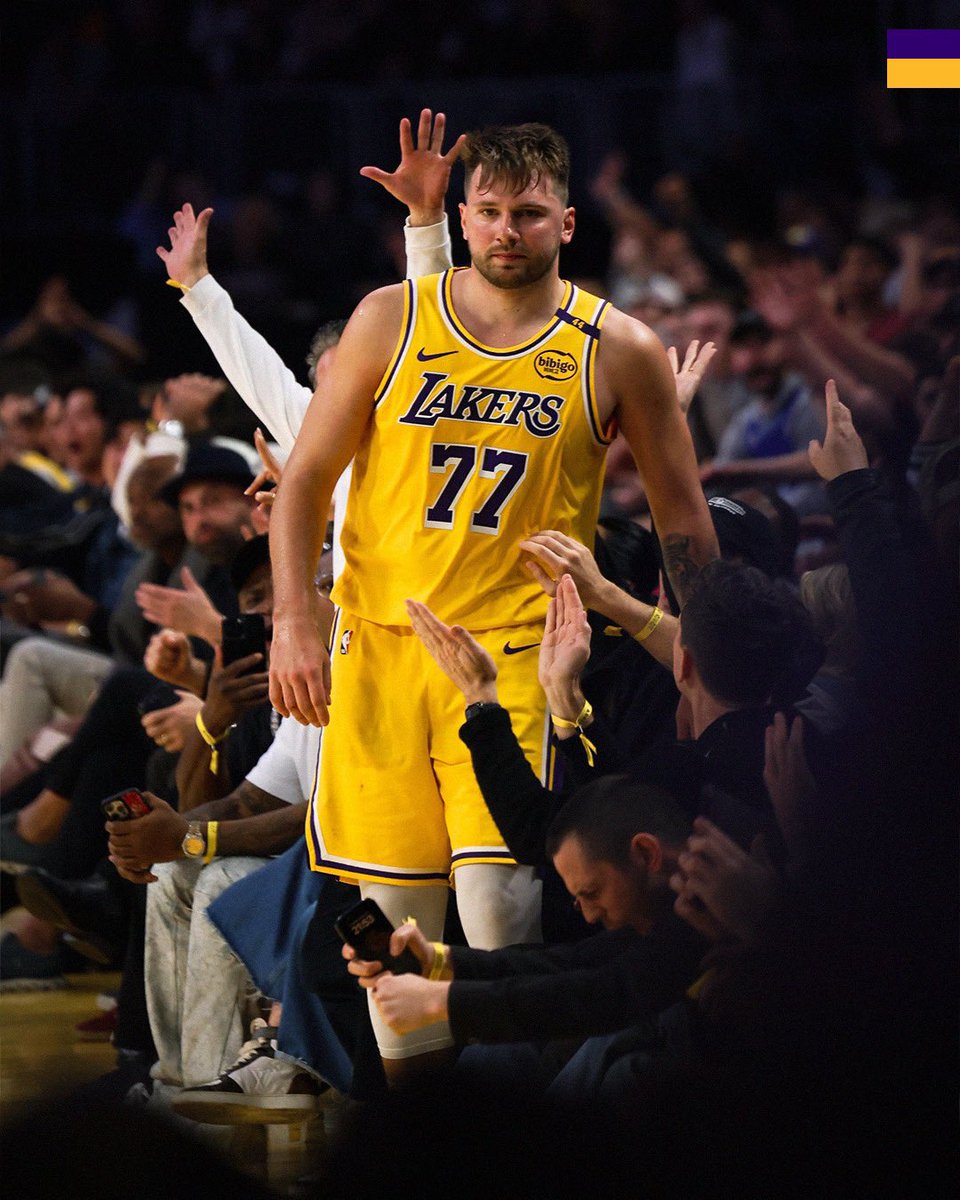 demas6Basket's tweet photo. La próxima gran leyenda de Lakers. Qué fotón

(via @Lakers) https://t.co/NekeCM2W1s
