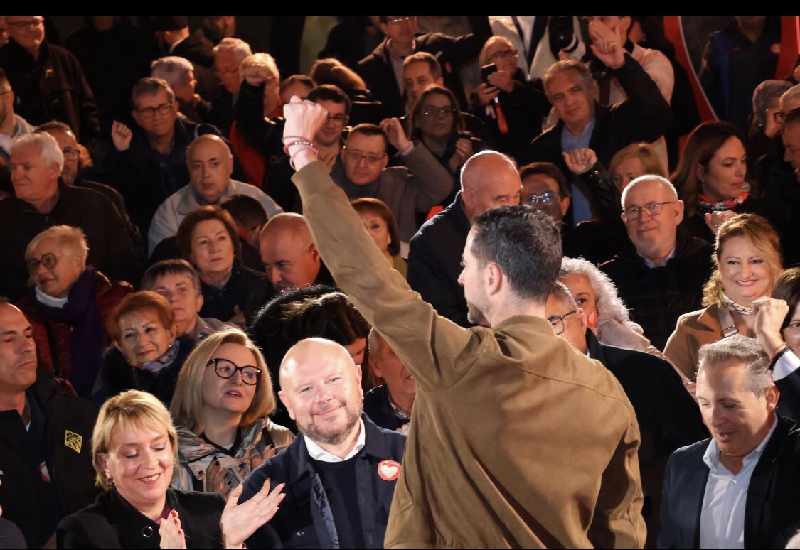 YoPspvPsoe's tweet image. Para seguir construyendo un partido abierto, participativo y centrado en la militancia de base, apostando por la unidad desde la diversidad, el respeto y la política útil, el domingo 2 de Marzo 
#VotaBielsa 🗳
#FuturComPartit 🫰
#LaFuerzaDeLaMilitancia ♥️