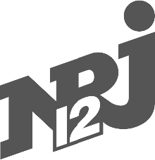 StaracNews25's tweet photo. Merci @NRJ12lachaine pour ses 20 ans à vos côtés ! #LesAnges #MadMag #TellementVrai #StarAcademy #SOSMaFamilleABesoinDAide #PiegesDeStars #TheSong #NRJ12 https://t.co/OPCDDG1q12