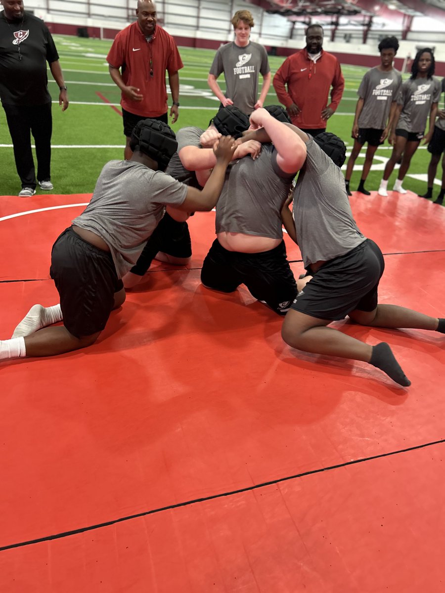 CHSChargerFB's tweet image. 🏆On Fridays we COMPETE!🏆 Congrats to this weeks Varsity Period Winners, The Best🥇🥇

#GetChargedUp /// #CompetitionFriday