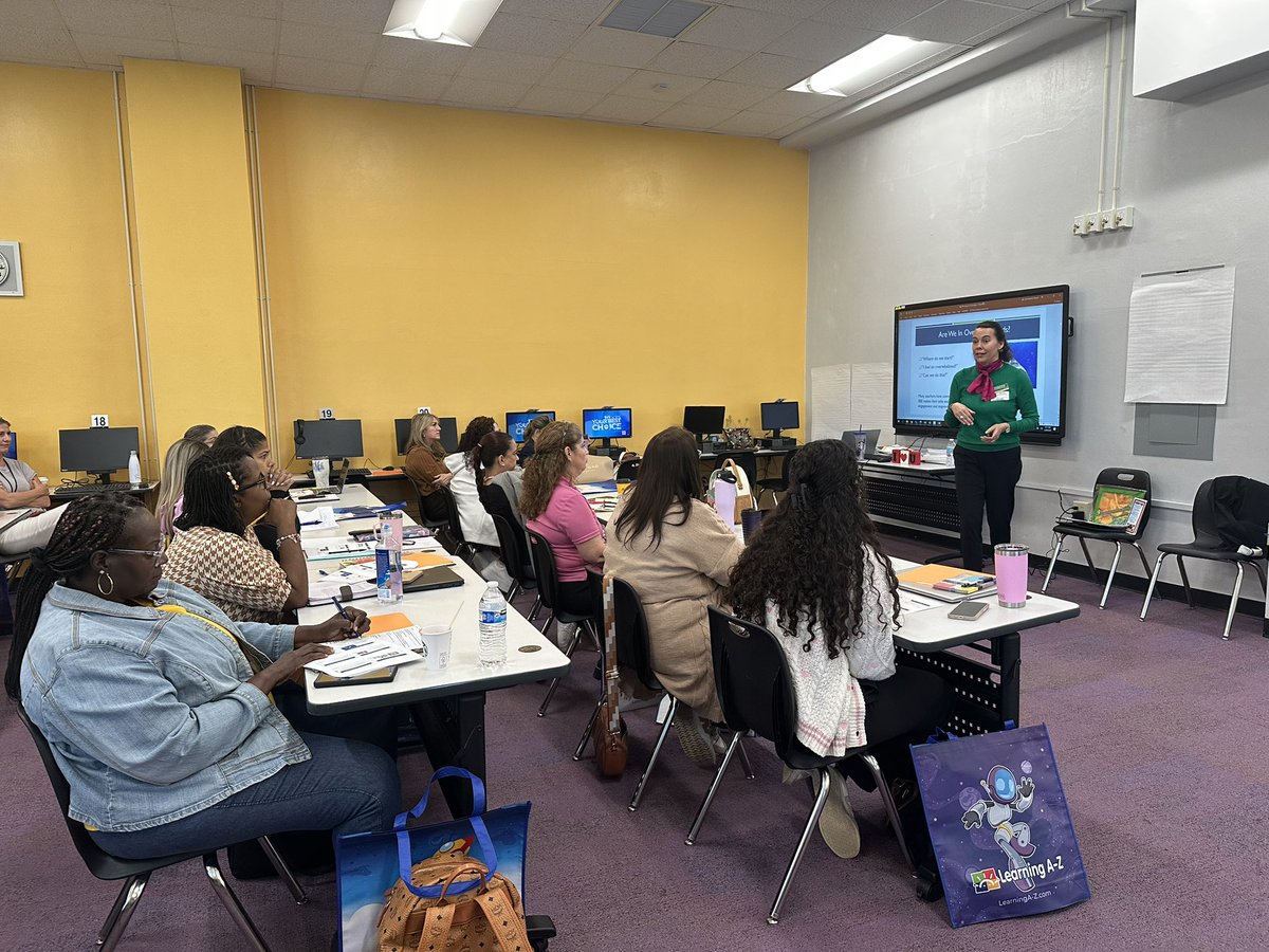 reaganlyn's tweet photo. Our Intellectual Disabilities team partnered with Project 10 to offer a “School Based Business Enterprise” training and the turnout was amazing! Thanks to @SWMiami_SHS for hosting us! Teachers were able to witness a model school with robust SBEs in action! @AngieTorresDade https://t.co/J3JAACEzbU