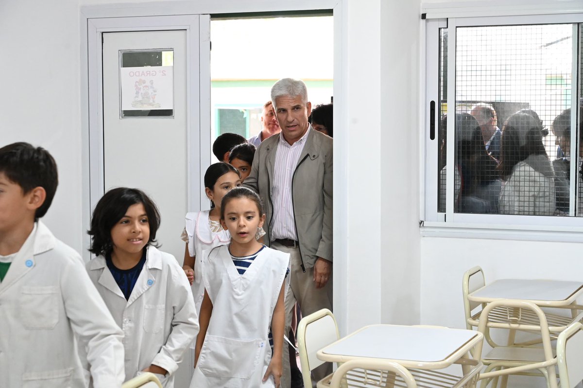 FRAGA -Inauguramos esta tarde una ampliación edilicia de tres aulas en la ESCUELA del pueblo. Se contrató para la obra al mismo Municipio. Excelente trabajo realizado. Los chicos y docentes podrán aprender y enseñar con mayor comodidad en materia de espacios áulicos.